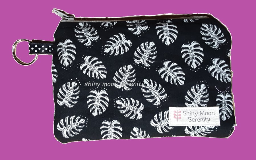 Pouch Black with White Palm Leaf Print