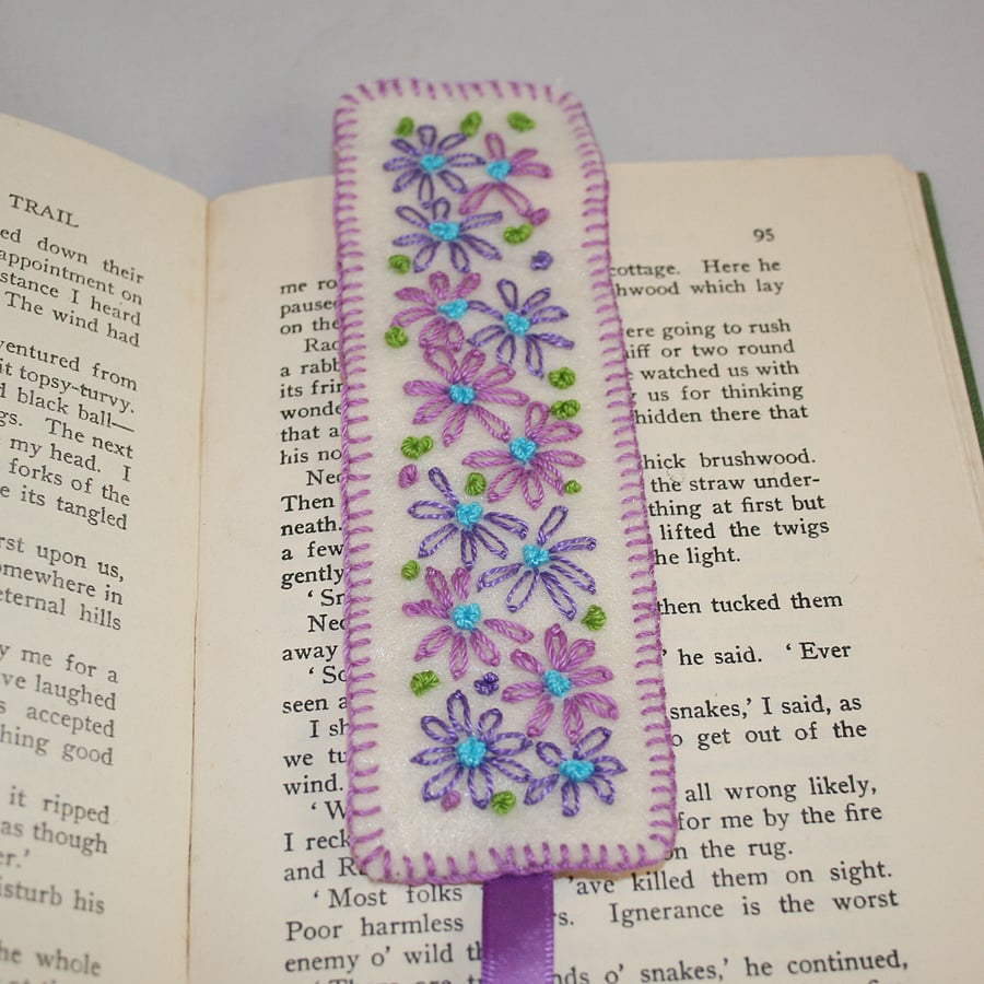 SALE - Bookmark - Purple Retro Daisies