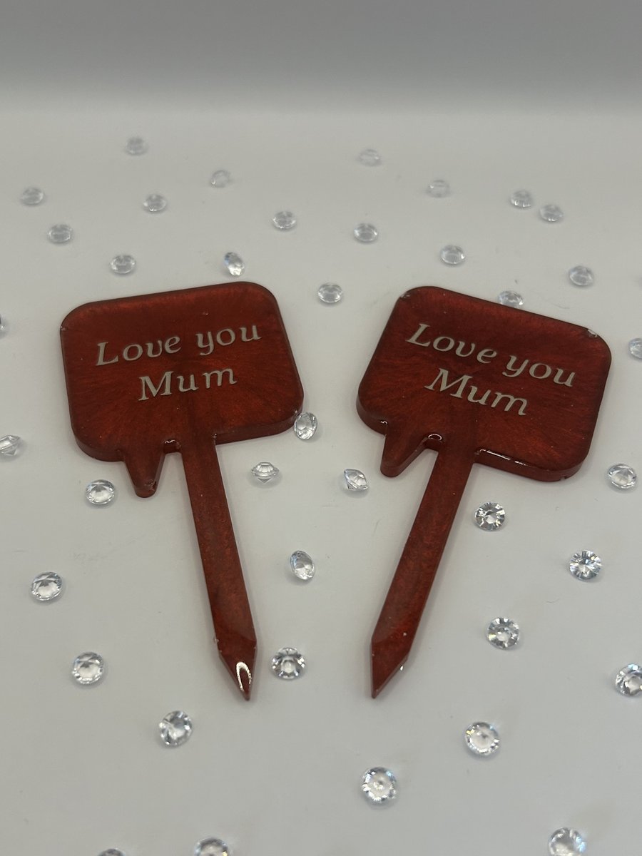 Perfectly Imperfect Resin Plant Labels - "Love you Mum" Deep Red
