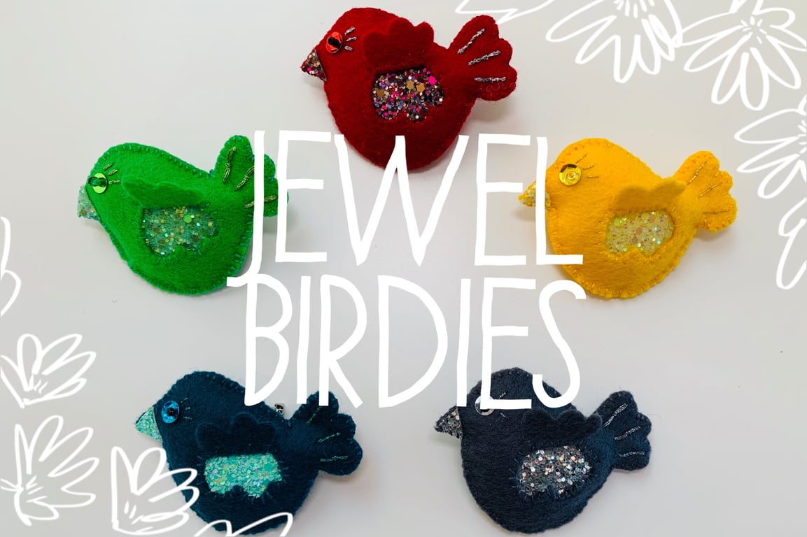 Jewel Birdie Felt Brooch 