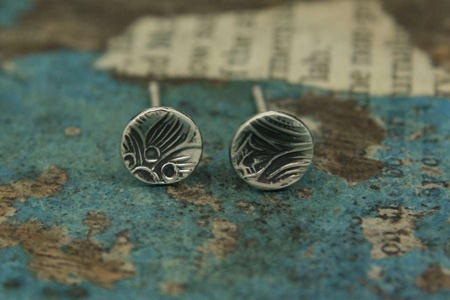 Paisley imprinted little round earrings
