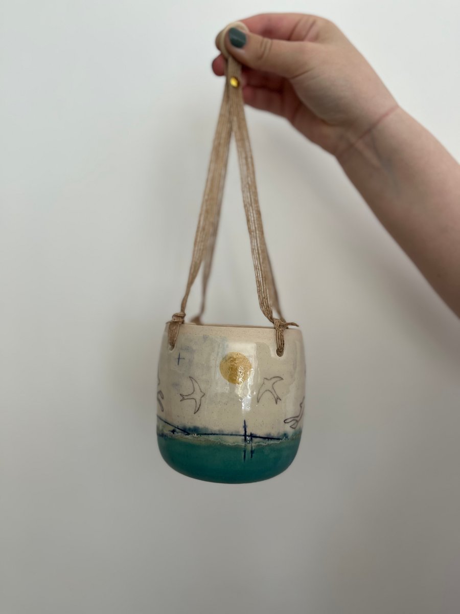 A Ceramic hanging plant holder - 100 - Hare mustard moon - Summer Studio Sale 