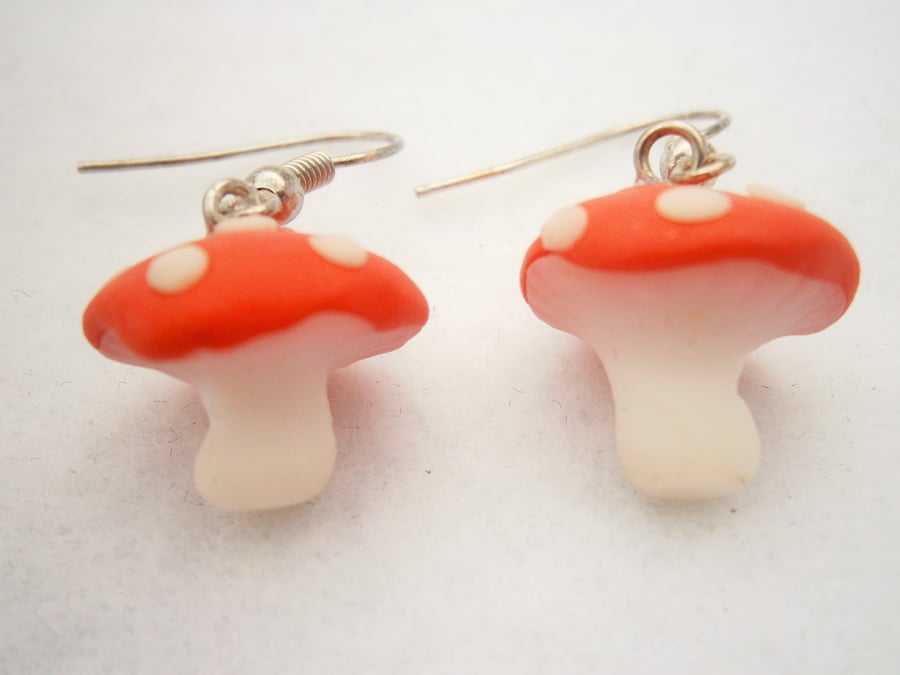 MUKTANKxPEARLONA Dangerous Garden - Magic Mushroom Baroque Pearl Earrings