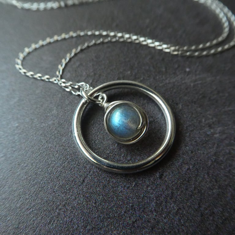 sterling silver circle pendant with labradorite detail, labradorite necklace