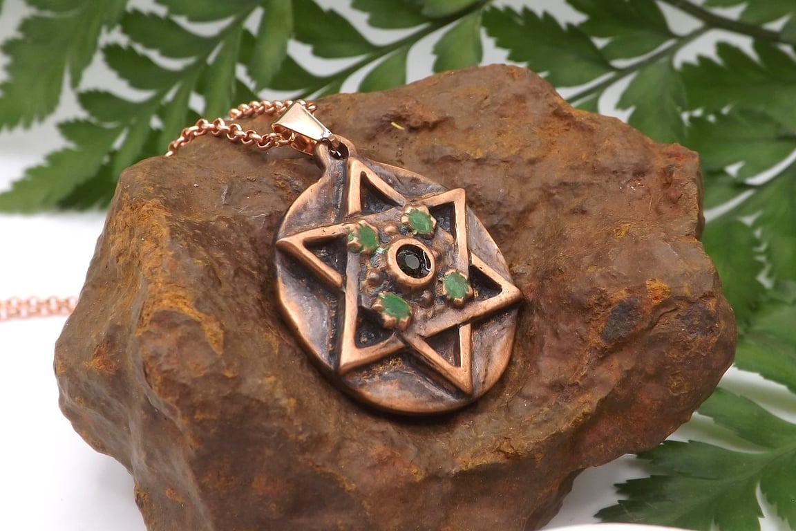 Copper Six Point Star with Maple Leaves Pendant Necklace & Chrome Diopside Gem.