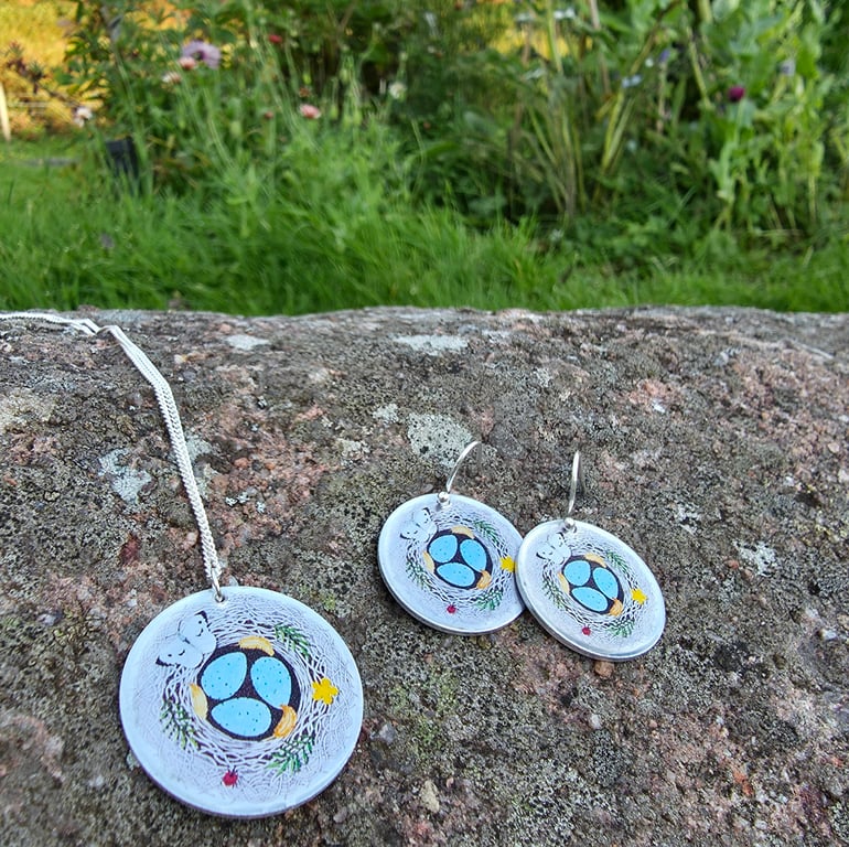 Treasure Nest Pendant 