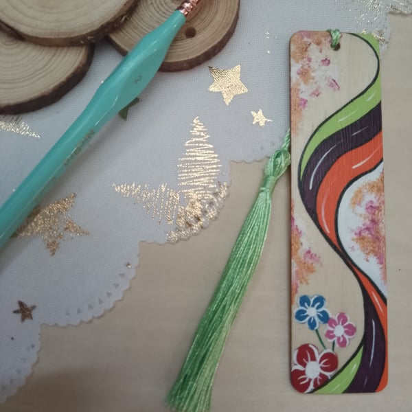 Colourful floral wooden bookmark 