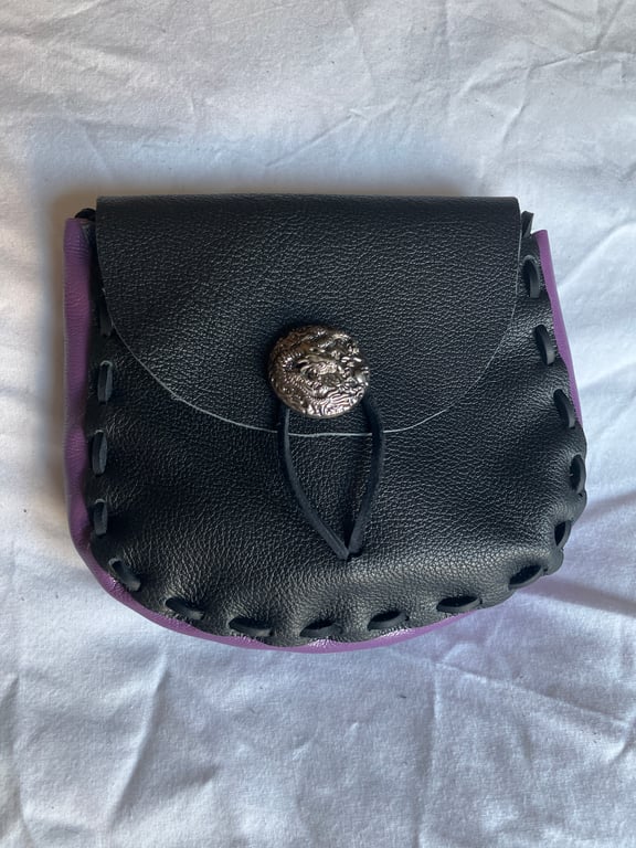 Pouch: Black and Purple coloured Leather Medieval Style With Dragon Closure