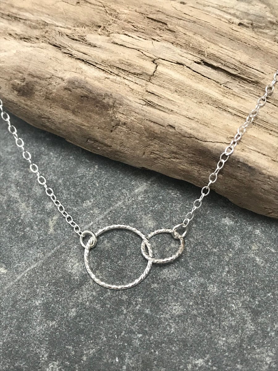 Minimalist style sterling  silver interlocking sea bubble circle necklace