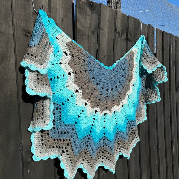 Half Star Crescent Lace Shawl Wrap in Aquamarine Blues and Turquoise