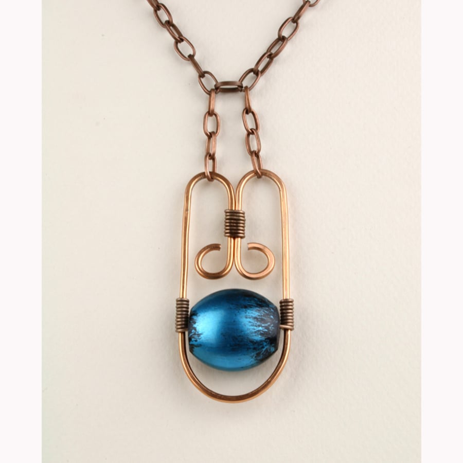 W010 A BLUE STONE & COPPER NECKLACE