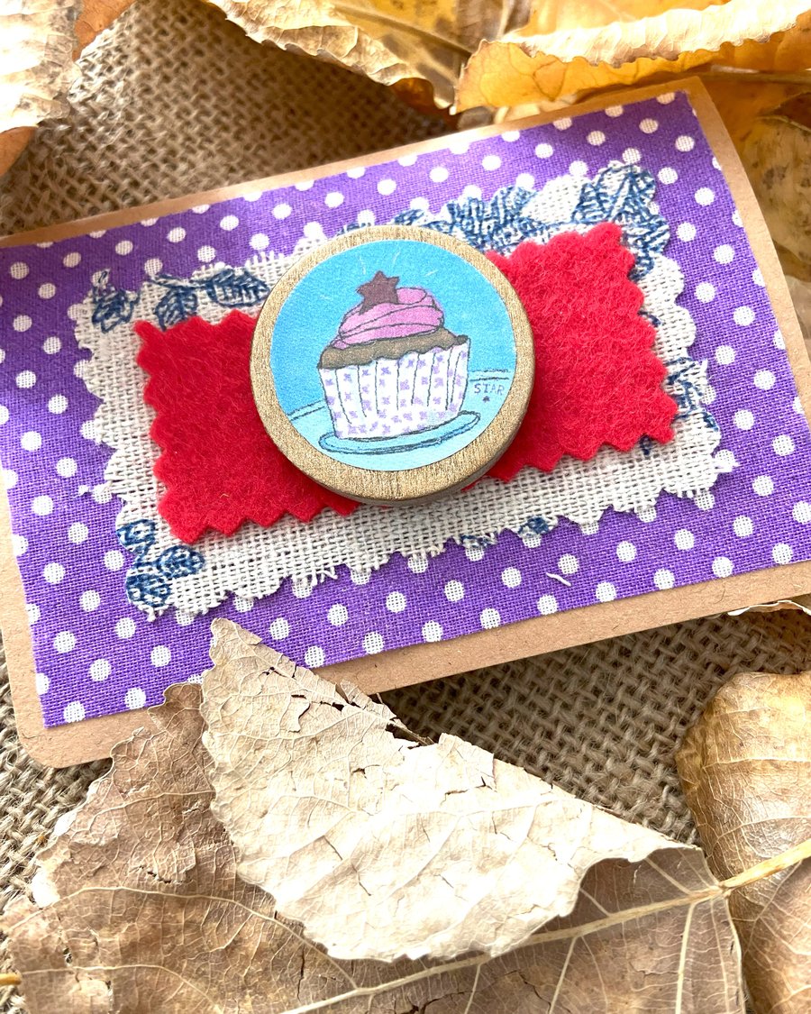 Cupcake brooch polkadot perfectly imperfect