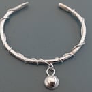 Silver entwined heart bracelet 