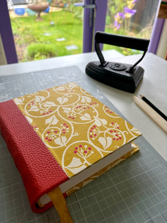 HANDMADE HARDBACK JOURNAL 