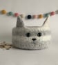 FELTED 'FUSSPOT' BOWL, desk tidy  . Cat. Grey  and white. Home decor.