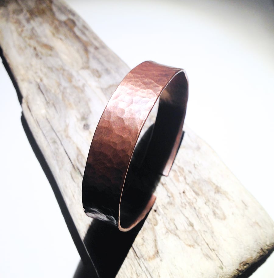 Antiqued Hammered Copper Cuff Bangle - UK Free Post