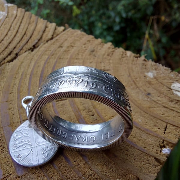 King George V 1919 sterling silver Half crown coin ring and charm 