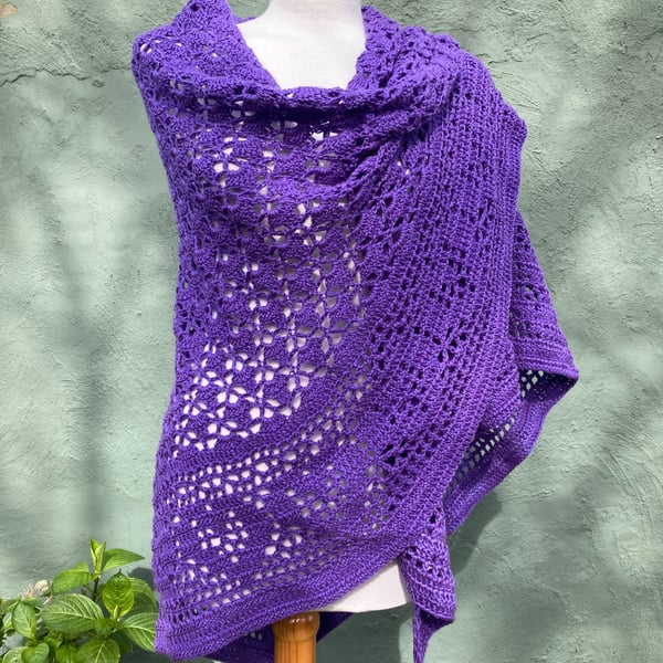 Vegan Purple Sock Yarn Handmade Queen of Hearts Triangle Lace Shawl Wrap Scarf