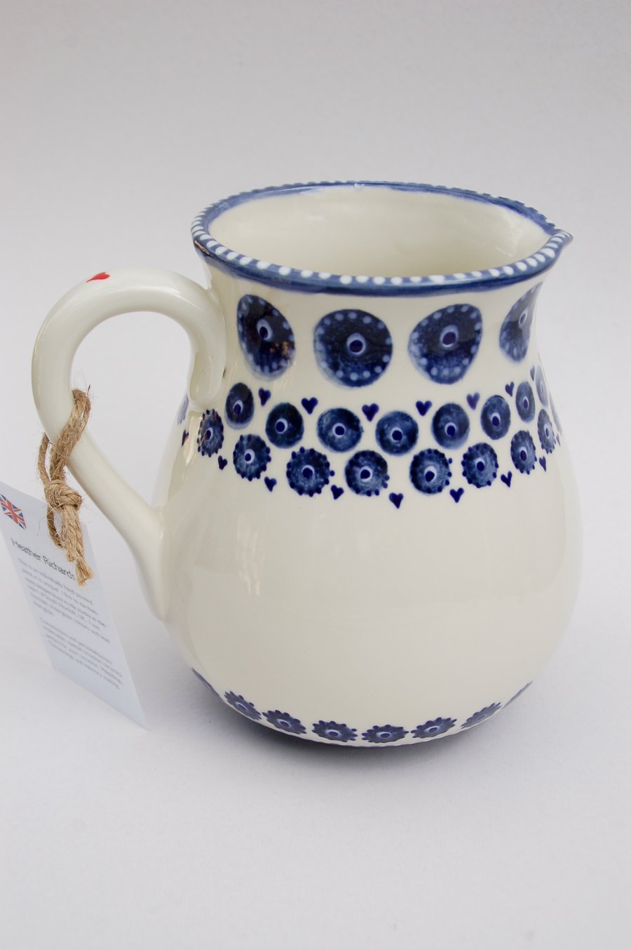 blue and white one litre jug