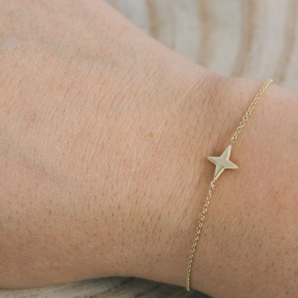 Four Pointed Star Bracelet