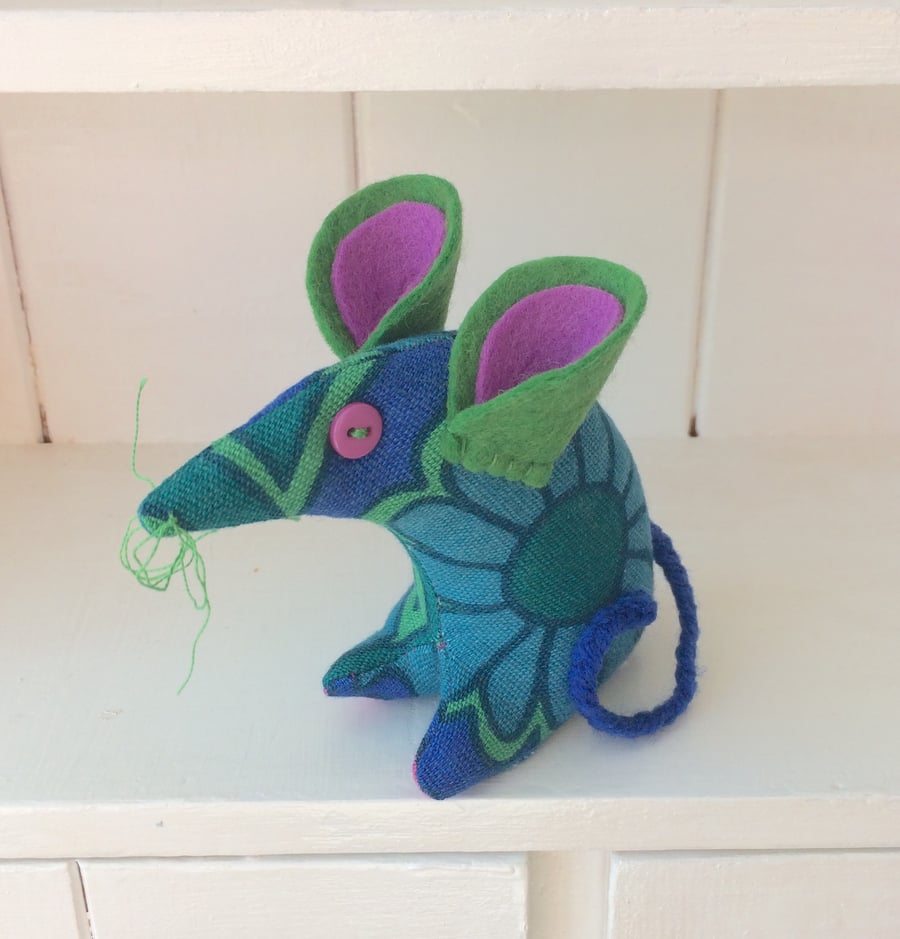 RAINLEIGH Retro Mouse in 70s DAISY Vintage Fabric