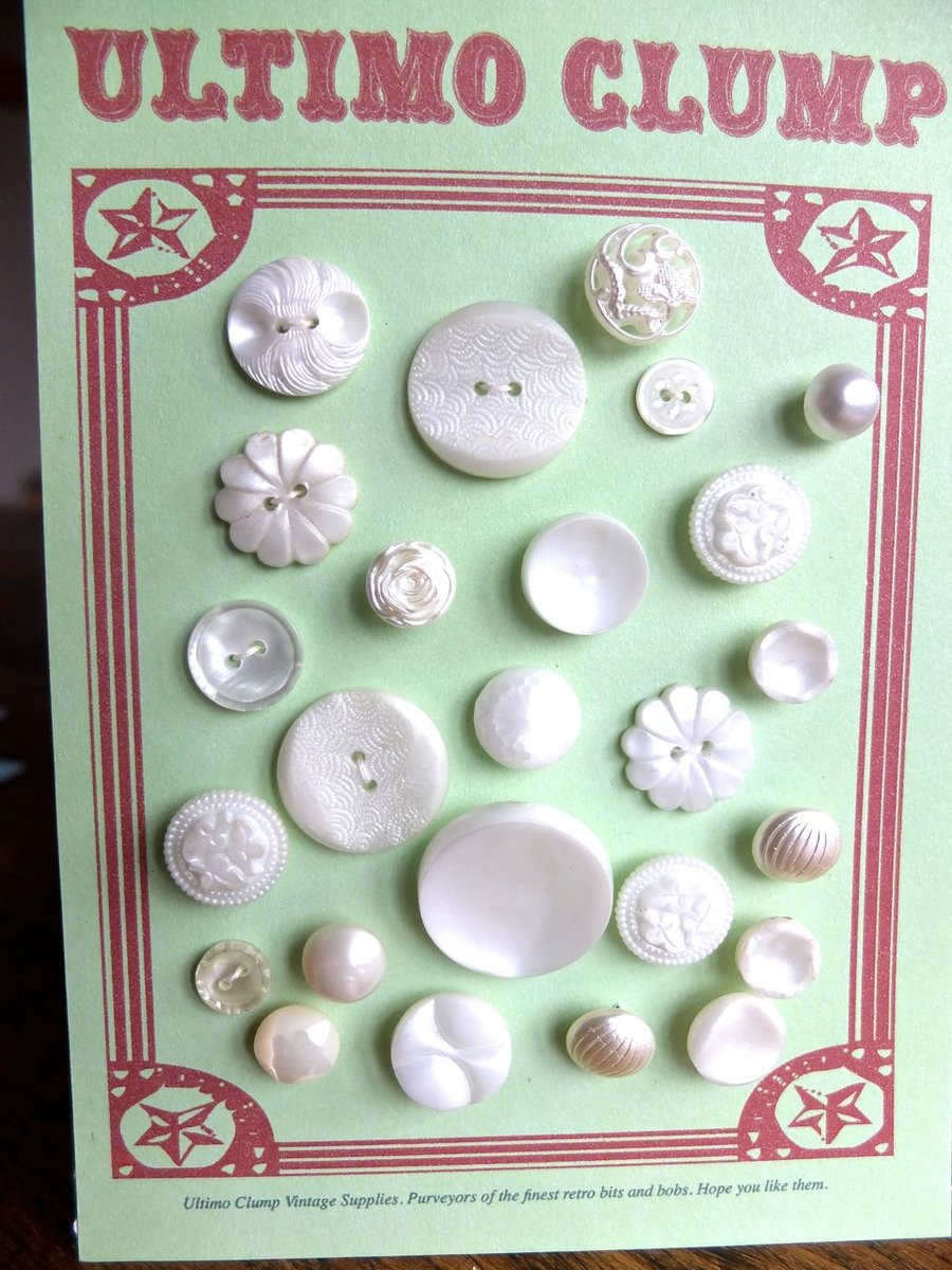 25 Vintage Pearly White Buttons