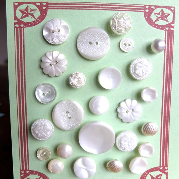 25 Vintage Pearly White Buttons