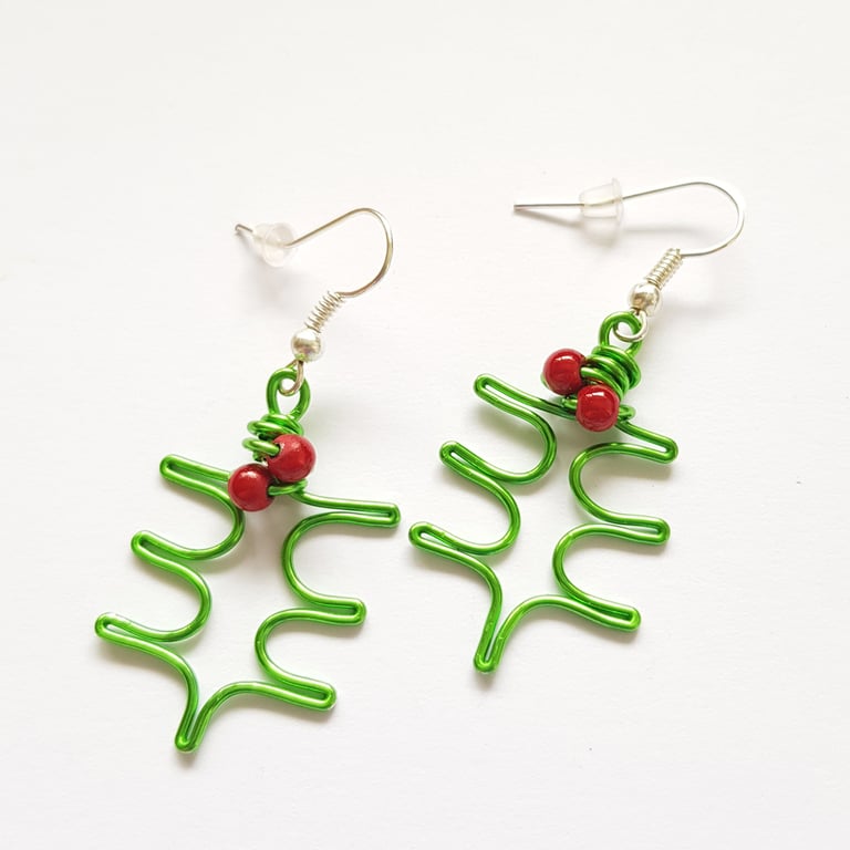 Green Holly Leaf Wire Earrings - Lightweight Christmas Jewellery