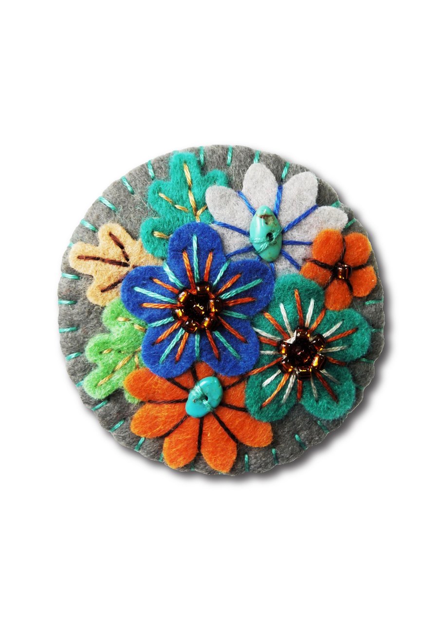 Japanese Art Inspired Handmade Mini Felt Brooch - Dark Grey