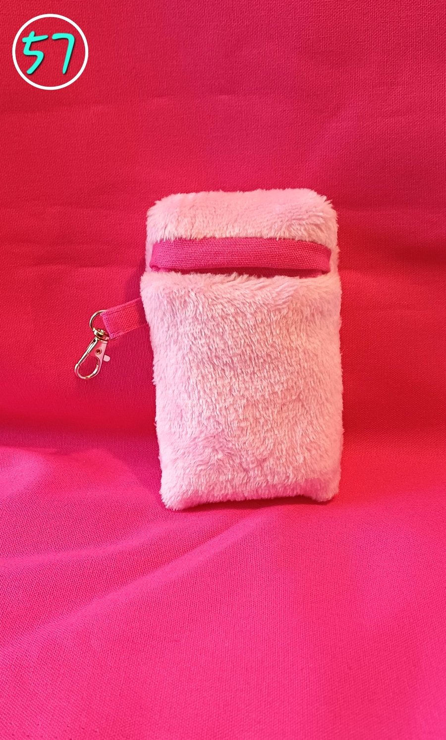 Tissue pack holder