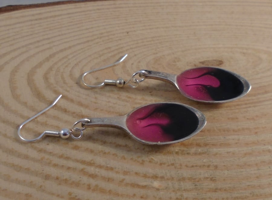 Upcycled Silver Plated Black and Pink Sugar Tong Spoon Earrings SPE032007