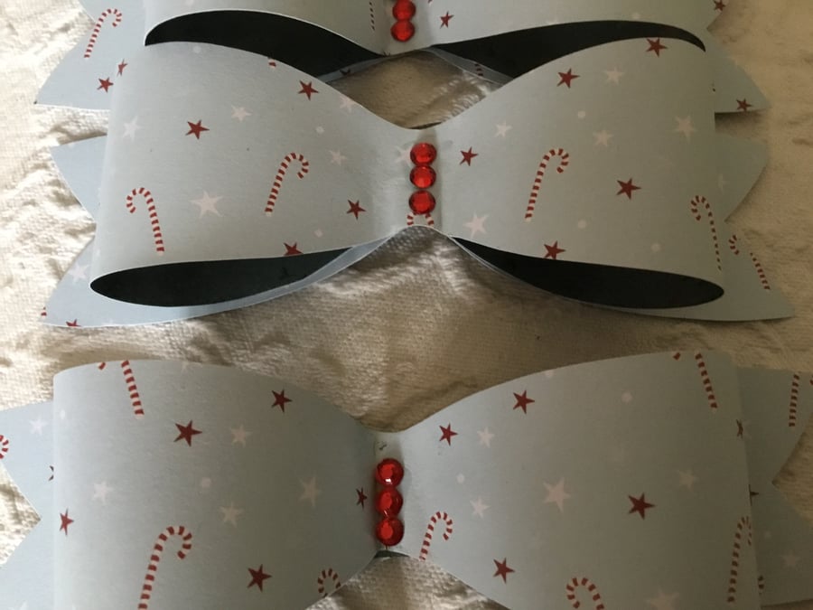 Gift bows. Handmade gift bows. Gift wrap, Ref 253