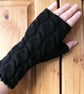 Fingerless Gloves Wrist Warmers Black Merino Wool  - Image 3