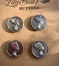 4 Vintage Nefertiti Buttons - 28mm - Image 1