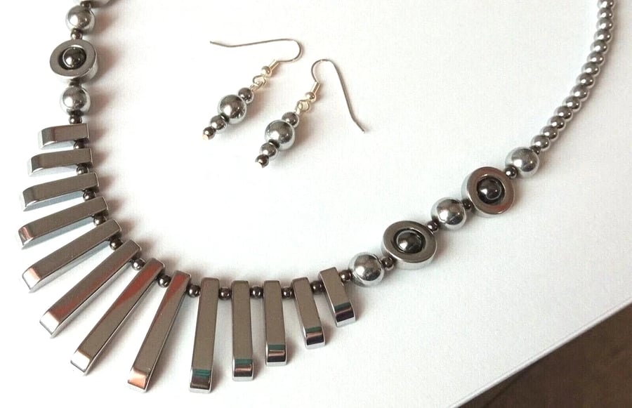 Silver Hematite Necklace & Earrings Gift Set Tapered Metallic Statement