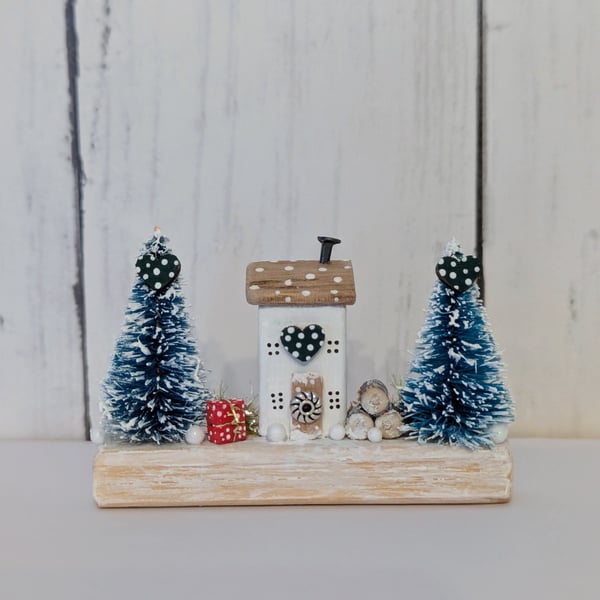 Christmas Polka Dot Heart Cottage - Tiny Handmade Wooden Christmas Decoration 