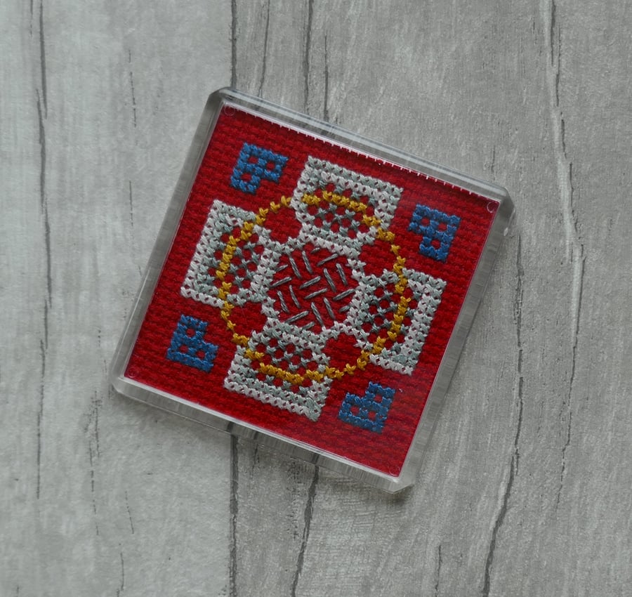 Cross Stitch Celtic Knot Fridge Magnet in Square Acrylic Frame
