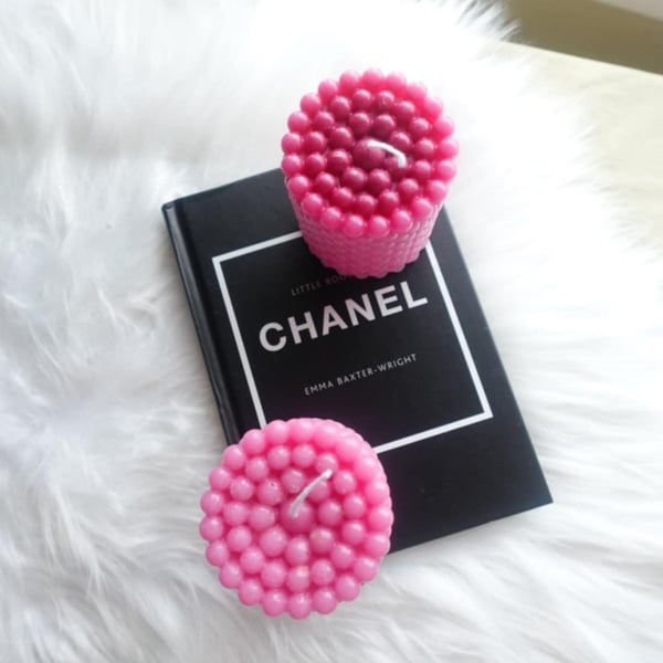 8 candles and 2 resin trays