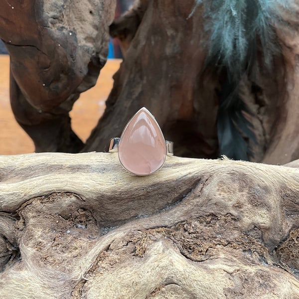 Stunning rose quartz statement rings x2