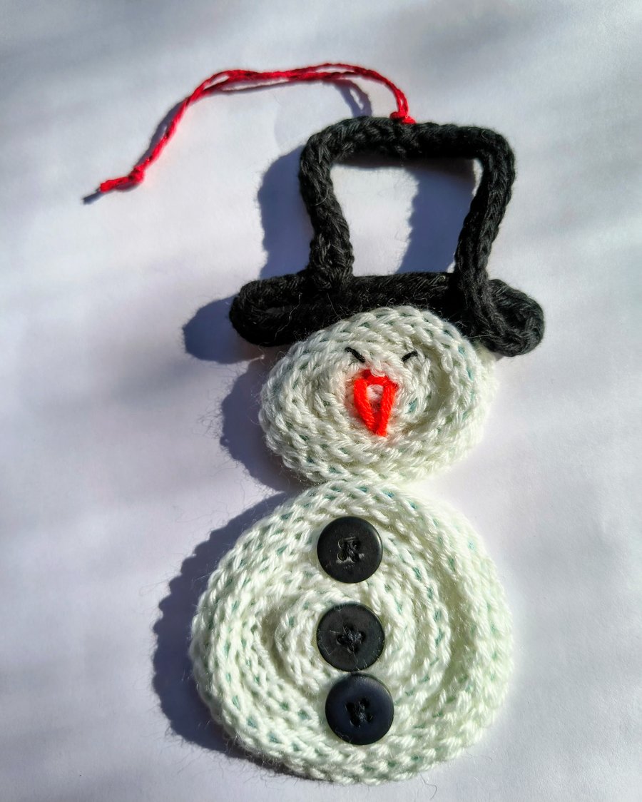 Snowman Christmas decoration, knitted wire