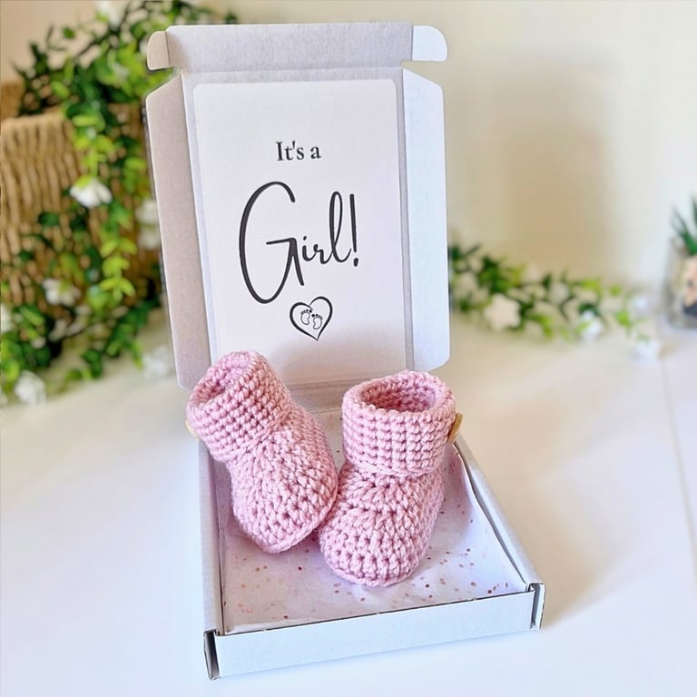 Baby Girl Gender Reveal Gift – It's a Girl Booties Keepsake