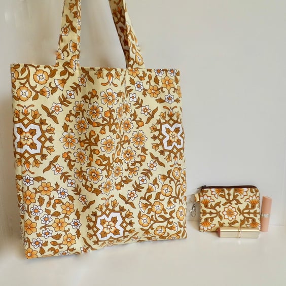 Tote bag and coin purse matching set reclaimed 1970's fabric