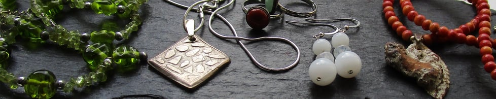 Pari Jewellery and Rissa Knitwear handmade by Kris Ruzecki