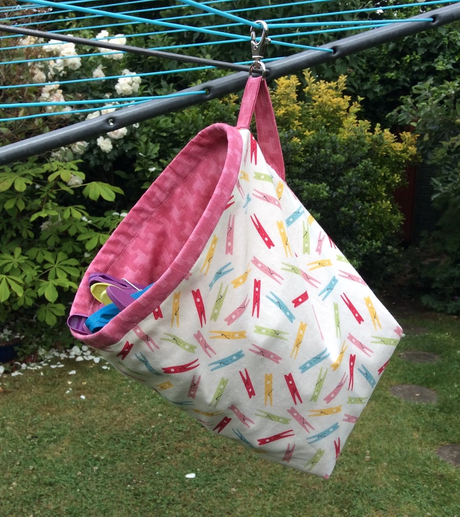 Clothes peg bag, clothes pin bag, hanging, free... Folksy