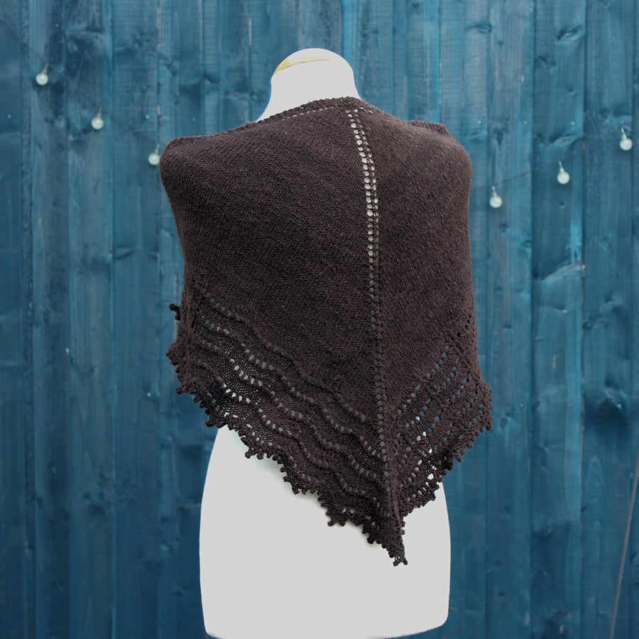 Natural undyed black Jacob wool lace edged shawl - design LF195
