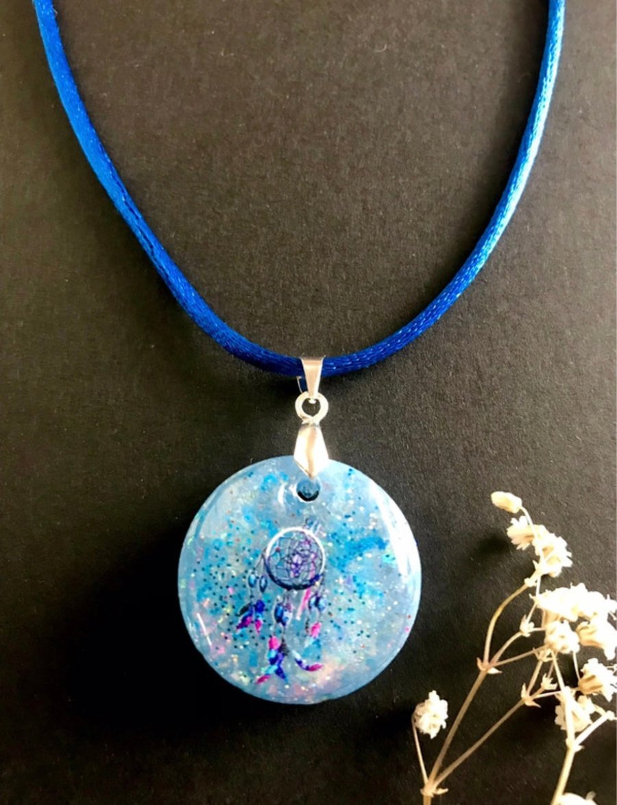 Handmade Hand Painted Ethereal Dazzling Iridescent Blue 'Dream Catcher' Necklace