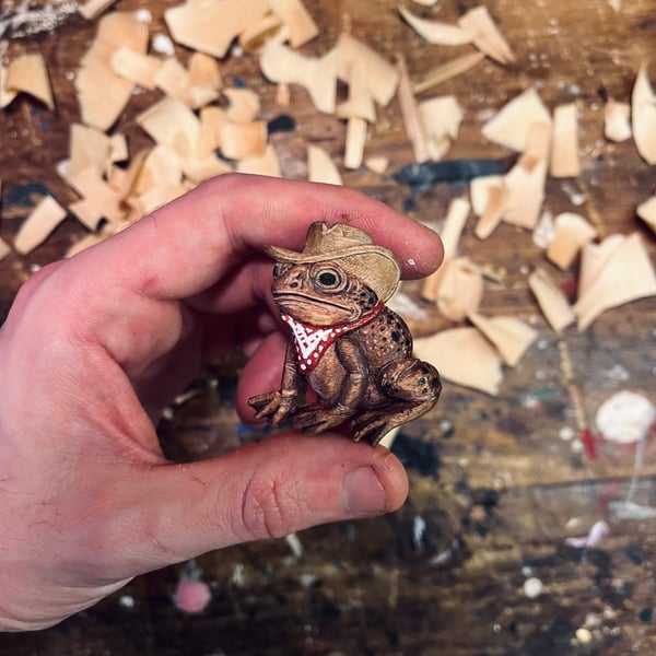 Hand Carved Cowboy Sheriff Toad