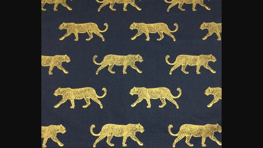 4 Leopard Tablecloth 250 x 135cm Indigo
