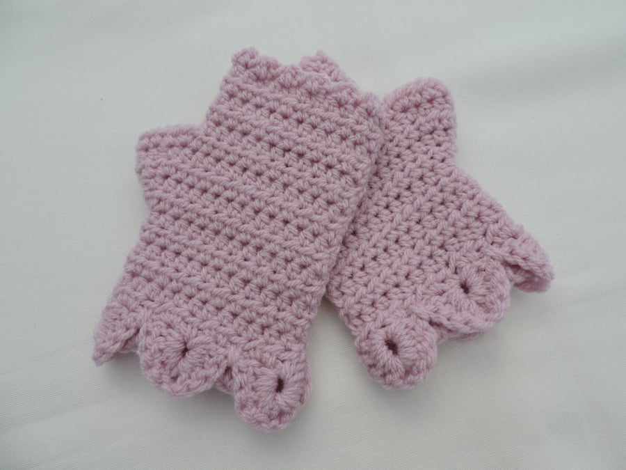 Childs Fingerless Mittens with Dragon Scale Cuffs Pale Pink