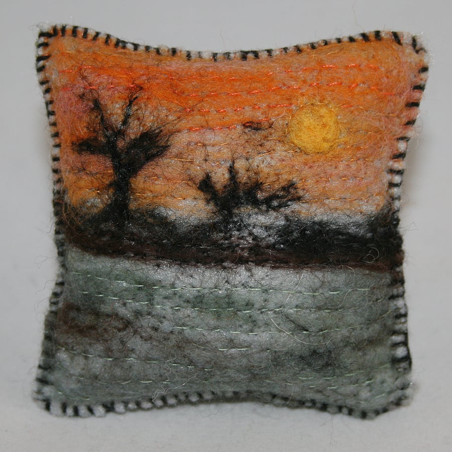 Sunset Pin cushion 